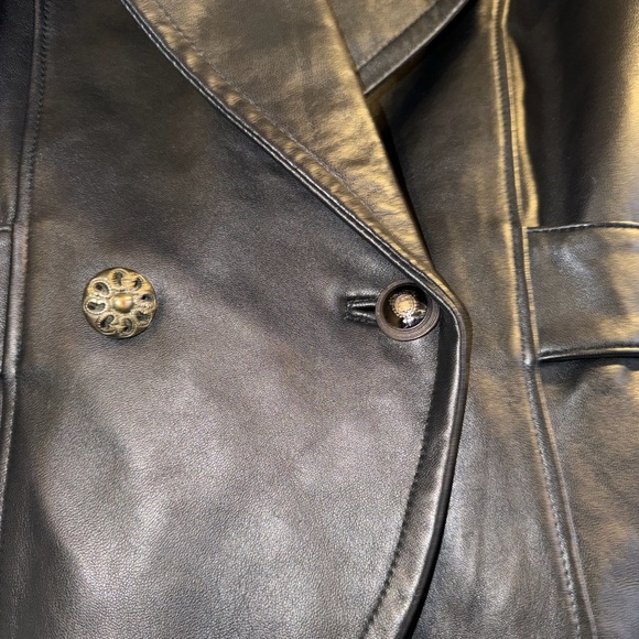 Wilson Black Leather Jacket Size Medium Cool Buttons - Picture 3 of 9